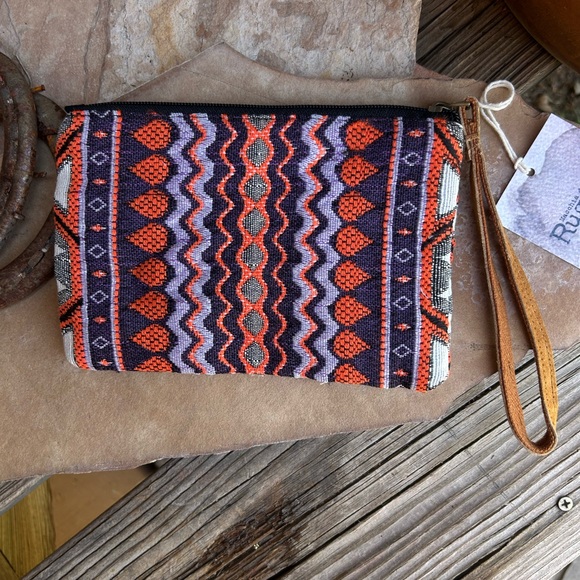 Maeva Handmade Ethnic Patterned Clutch NWT - Picture 5 of 12